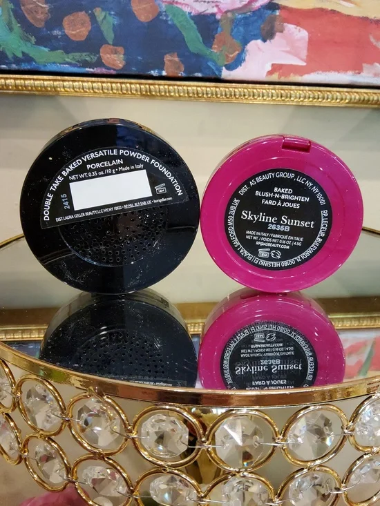 NIB Laura Geller 2 Compacts Porcelin Powder Foundation & Skyline Sunset Blush - Picture 5 of 6